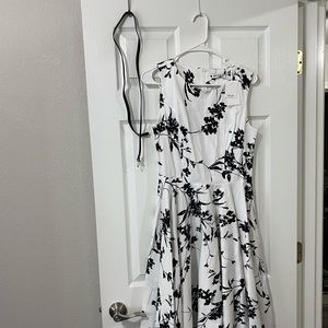 Grace Karin medium white dress with black floral print and belt included